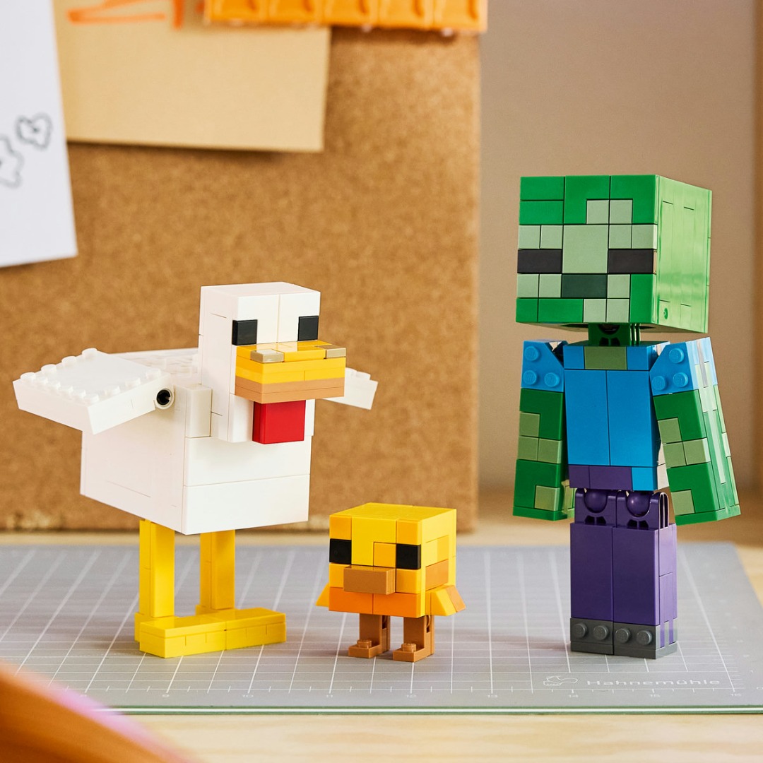 Găină LEGO Minecraft cu elemente mobile