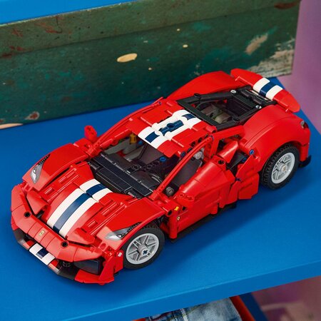 Masina Ferrari 488 PISTA, 42235, +9 ani, 882 piese, Lego 815275