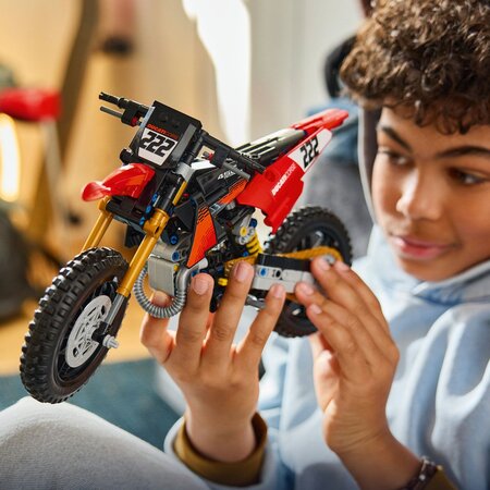 Motocicleta Ducati Desmo450 MX, versiunea de uzina, 42238, + 10 ani, 457 piese, Lego 815537