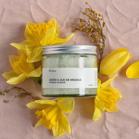 Exfoliant corporal - Lamaie & Ulei de migdale, 250 ml, Sabio 817654