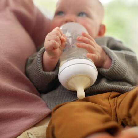 Set biberoane Natural Response, 6 luni, SCY903/04, 4 buc x 260 ml, Philips Avent 821831