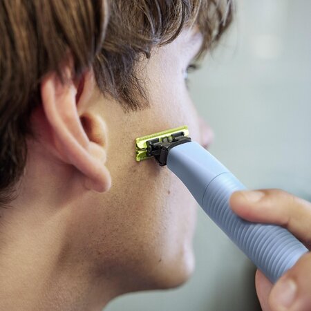 Aparat de ras First Shave, QP1326/20, 1 buc, Philips One Blade 821870