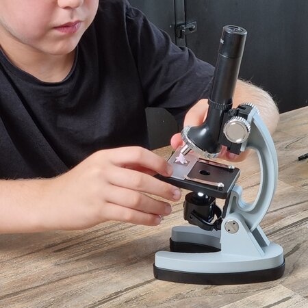Microscop cu 40 de experimente, 8 ani+, Buki France 822018