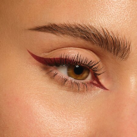Creion kajal pentru ochi Nuanta 32 Red Velvet, 1 g, Essence 822079