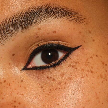 Creion de ochi rezistent la apa Lash Princess, Nuanta 01 Deep Black, 0.3 g, Essence 822249