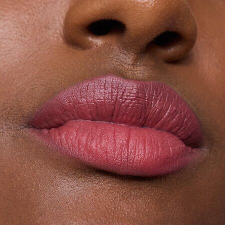 Ruj crema Lip Mousse Juicy Matte, Nuanta 02 Featherlight Pink, 2.7 ml, Essence 823200