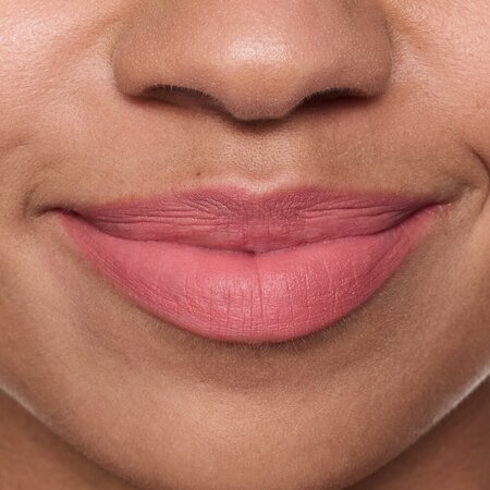 Ruj crema Lip Mousse Juicy Matte, Nuanta 04 Dreamy Blossoms, 2.7 ml, Essence 823238