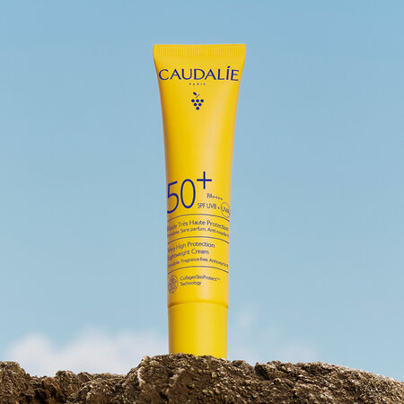 Crema lejera cu protectie solara ridicata SPF50+ Suncare, 40 ml, Caudalie 824415