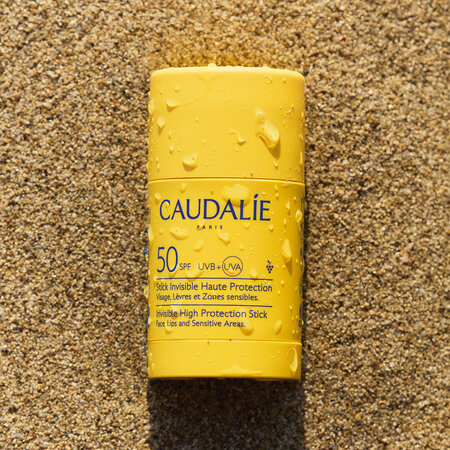 Stick cu protectie solara invizibila SPF50 Suncare, 15 g, Caudalie 824423