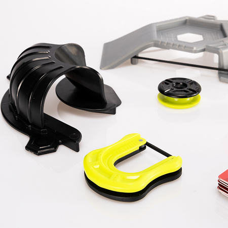 Joc de lansare magnetica Magshuto Stunt Park 15 provocari, 6 ani+, Fat Brain 825607