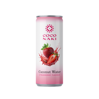 Apa de nuca de cocos cu suc de capsuni, 320 ml, Coconaki