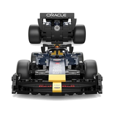 Masinuta construibila Oracle Red Bull Racing RB19, Scara 1 la 24, 6 ani+, Rastar 826012