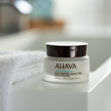 Crema hidratanta de zi antirid SPF 20 Time to Smooth Age Control, 50 ml, Ahava 711595