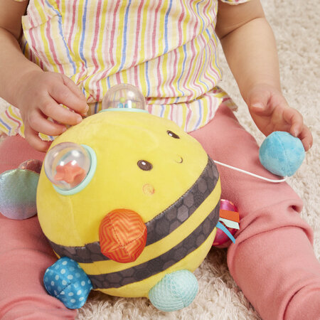 Jucarie din plus albinuta cu vibratii, +0 luni, BToys 768752