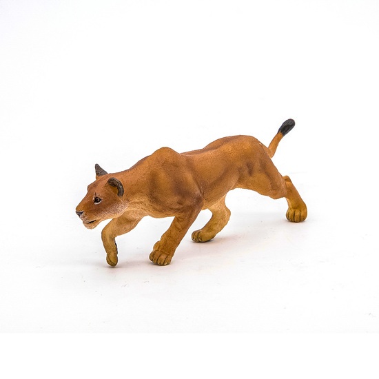 Figurina Leoaica la vanatoare, +3 ani, Papo 494944