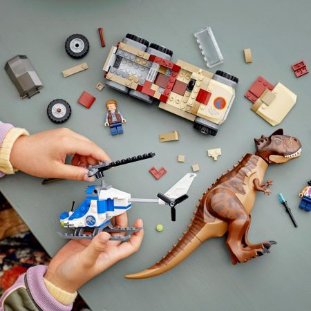 Urmarirea Dinozaurului Carnotaurus Lego Jurassic World, +7 ani, 76941, Lego 513008