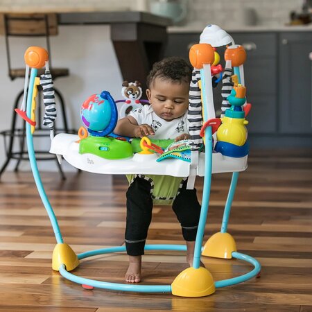 Centru de activitati Jumper pentru bebelusi Journey of discovery, 6 luni+, Baby Einstein 518107