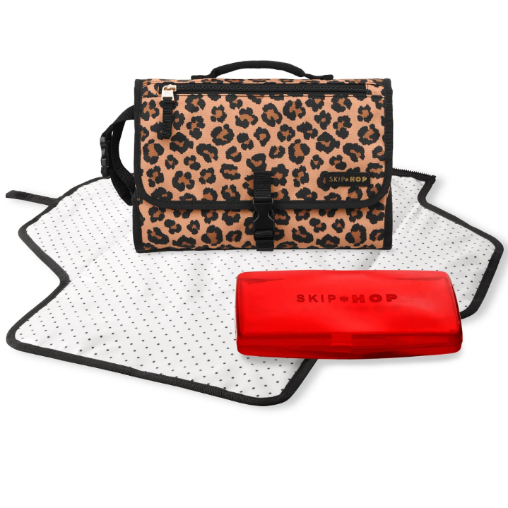 Statie de schimbat scutece, Classic Leopard, Skip Hop