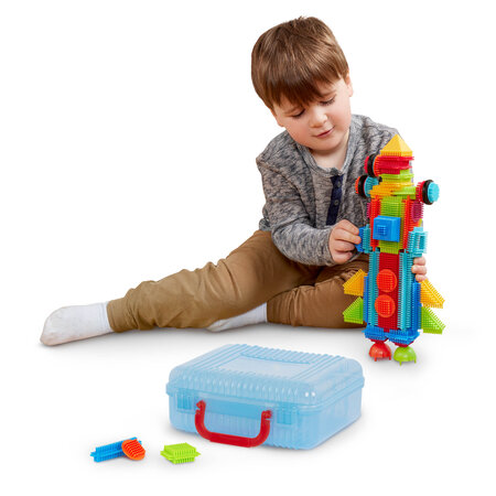 Cutie albastra cu 50 cuburi de construit senzoriale Bristle Blocks, 2 ani+, Battat 819426
