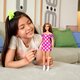Papusa Barbie Fashionista, +3 ani, satena cu rochie roz cu buline, Barbie 532550