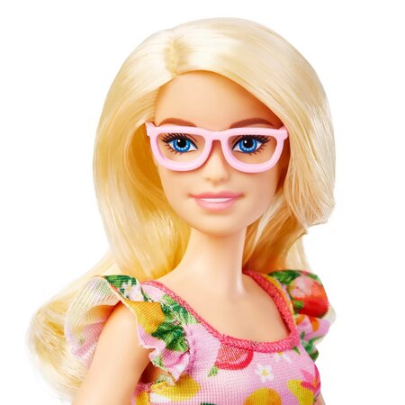 Papusa Barbie Fashionista, cu ochelari, Barbie 532725