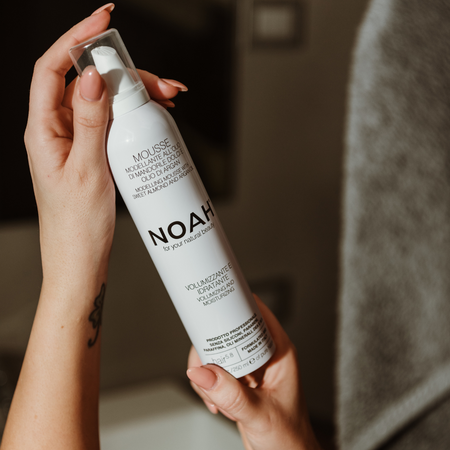 Spuma de par modelatoare cu ulei de argan, 250 ml, Noah 720052