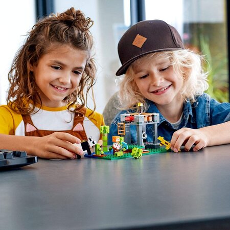 Aventura corabiei de pirati Lego Minecraft, +7 ani, 21158, Lego 446299
