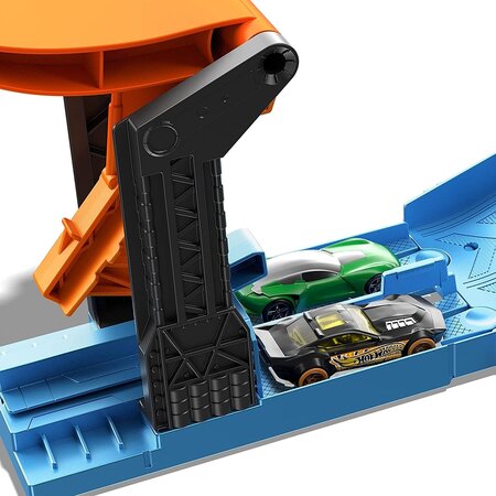 Set de joaca pista cu obstacole Monster Truck, 4-8 ani, Hot Wheels 546055
