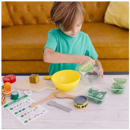 Set de joaca din lemn Salate Delicioase, + 3 ani, Melissa&Doug 601520