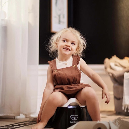 Olita cu protectie spate Potty Chair, Black-White, BabyBjorn 586137