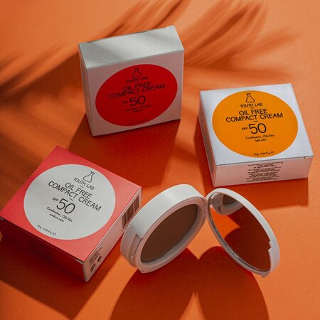 Fond de ten compact cu SPF 50 pentru ten gras, 10 g, Nuanta Dark, Youth Lab 586279
